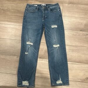 NWT Vigoss Frankie Distressed Slim Straight Jeans